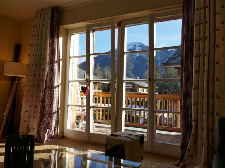 blick-vom-sofa-auf-den-wallberg